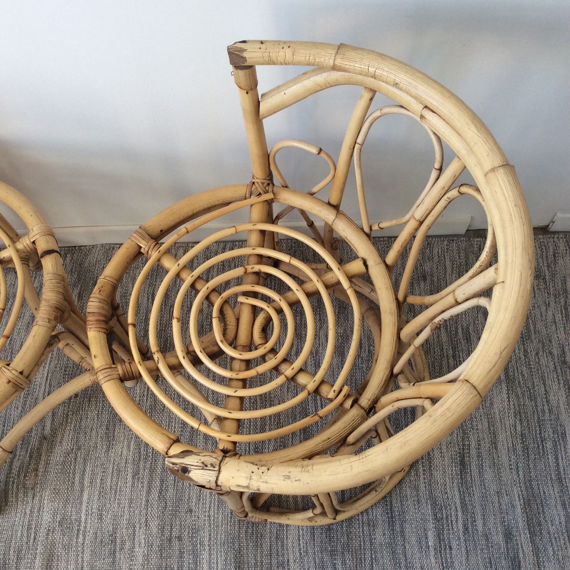 Pair of rattan armchairs from the 60/70s