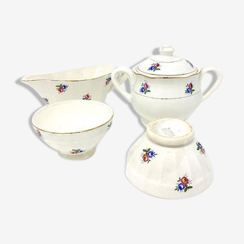 Flower ceramic tea service