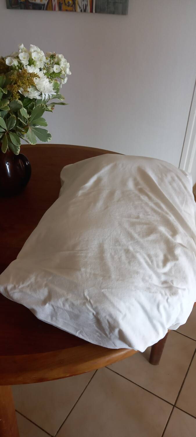 Retro wicker bassinet