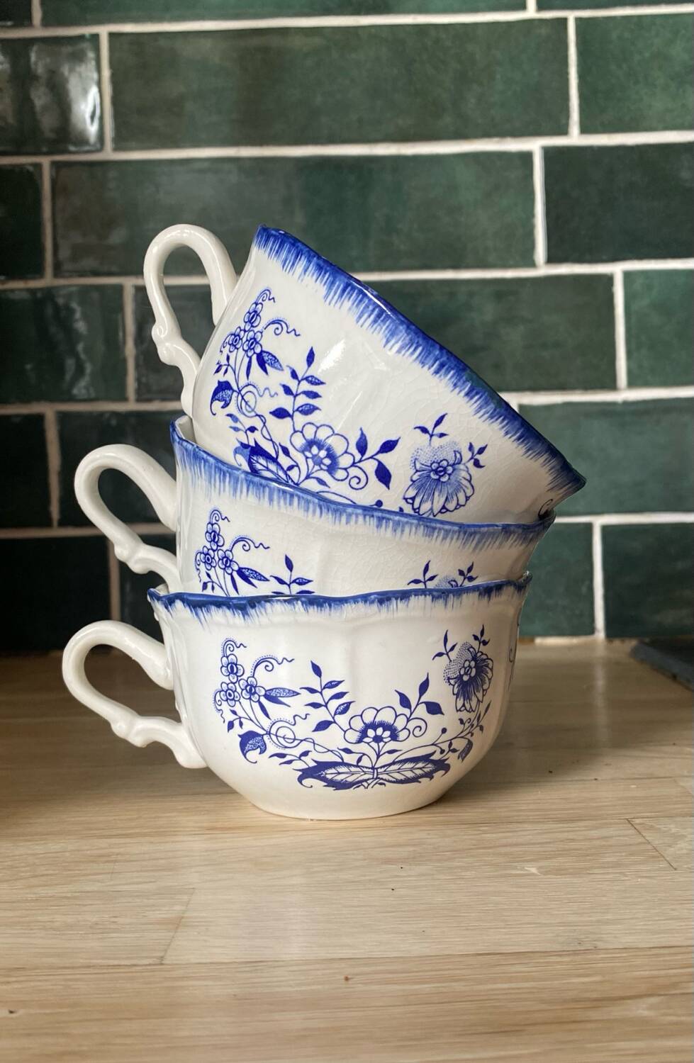 3 Sarreguemines earthenware lunches, Lancaster decor.