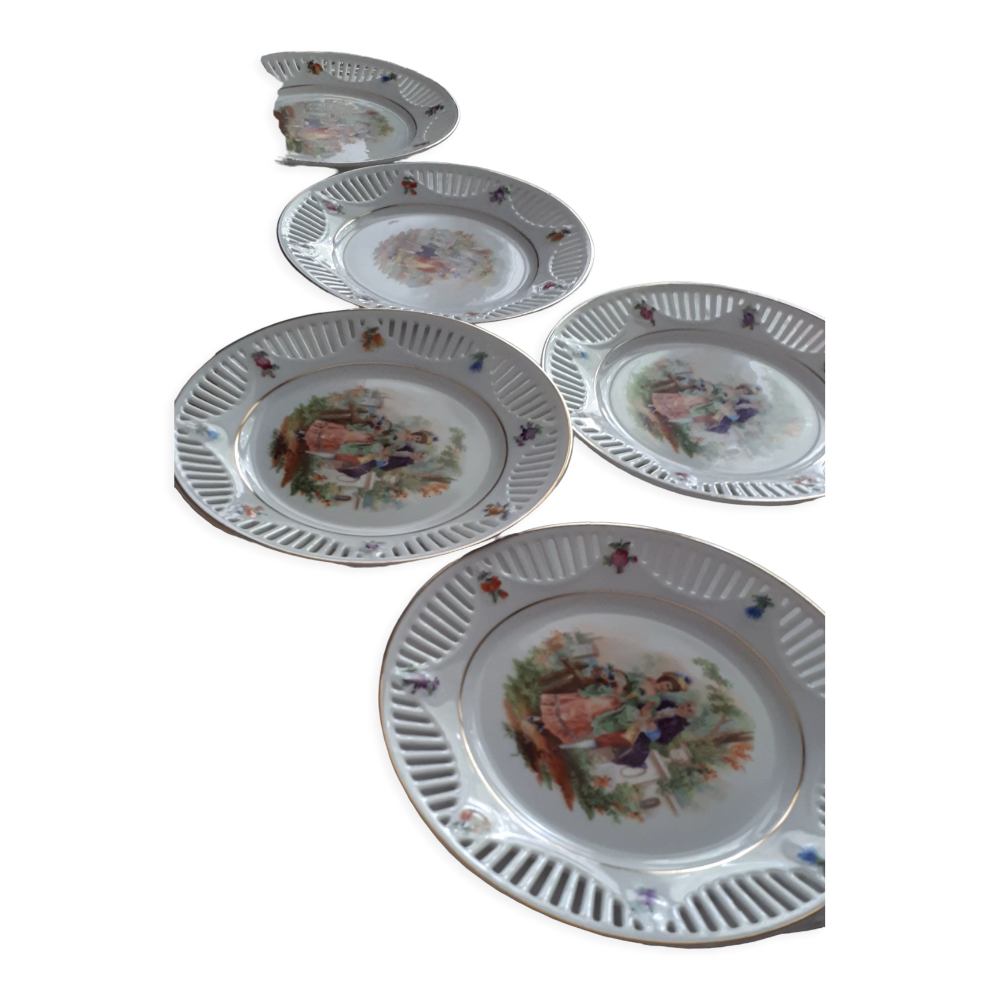 6 assiettes à dessert "scènes galantes"