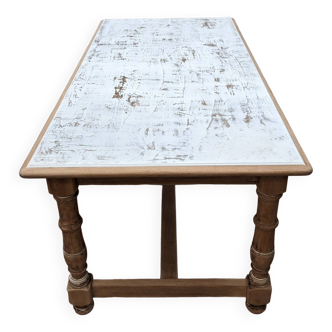 Farm table