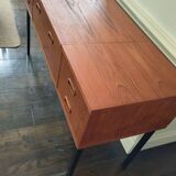Scandinavian dressing table