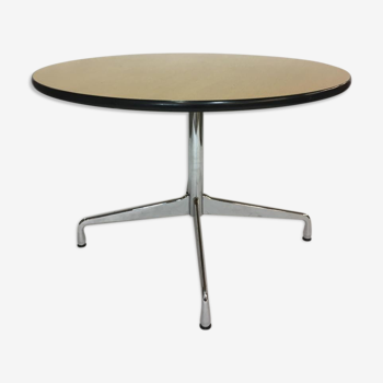 Dining table circular vintage by Charles & Ray Eames for Vitra