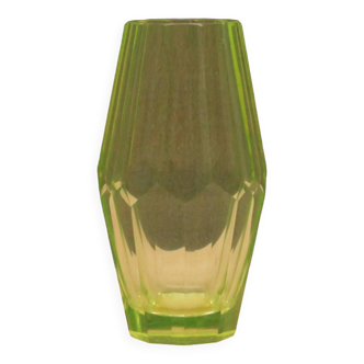 Vase en ouraline