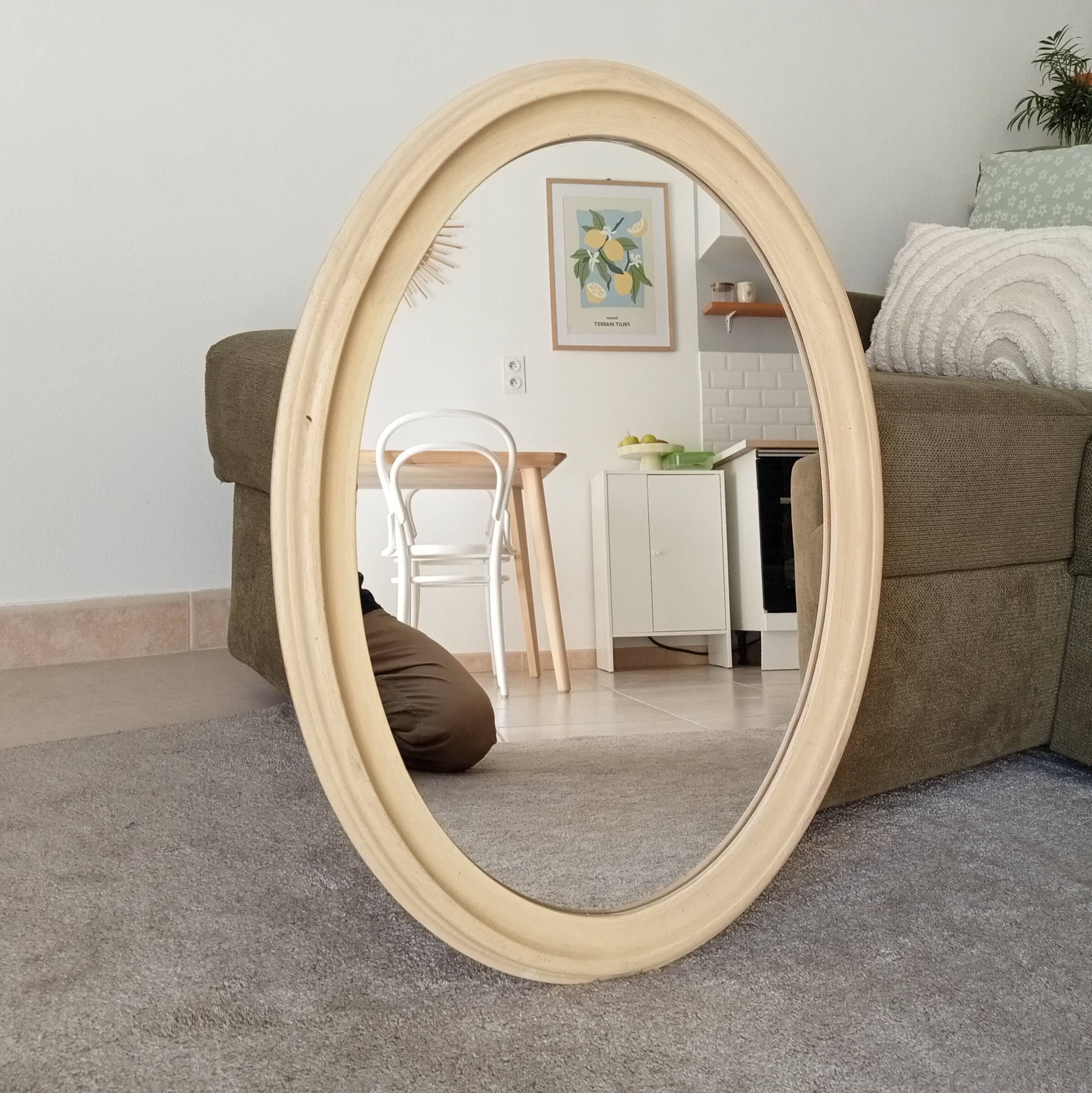 Miroir ovale vintage en bois patiné