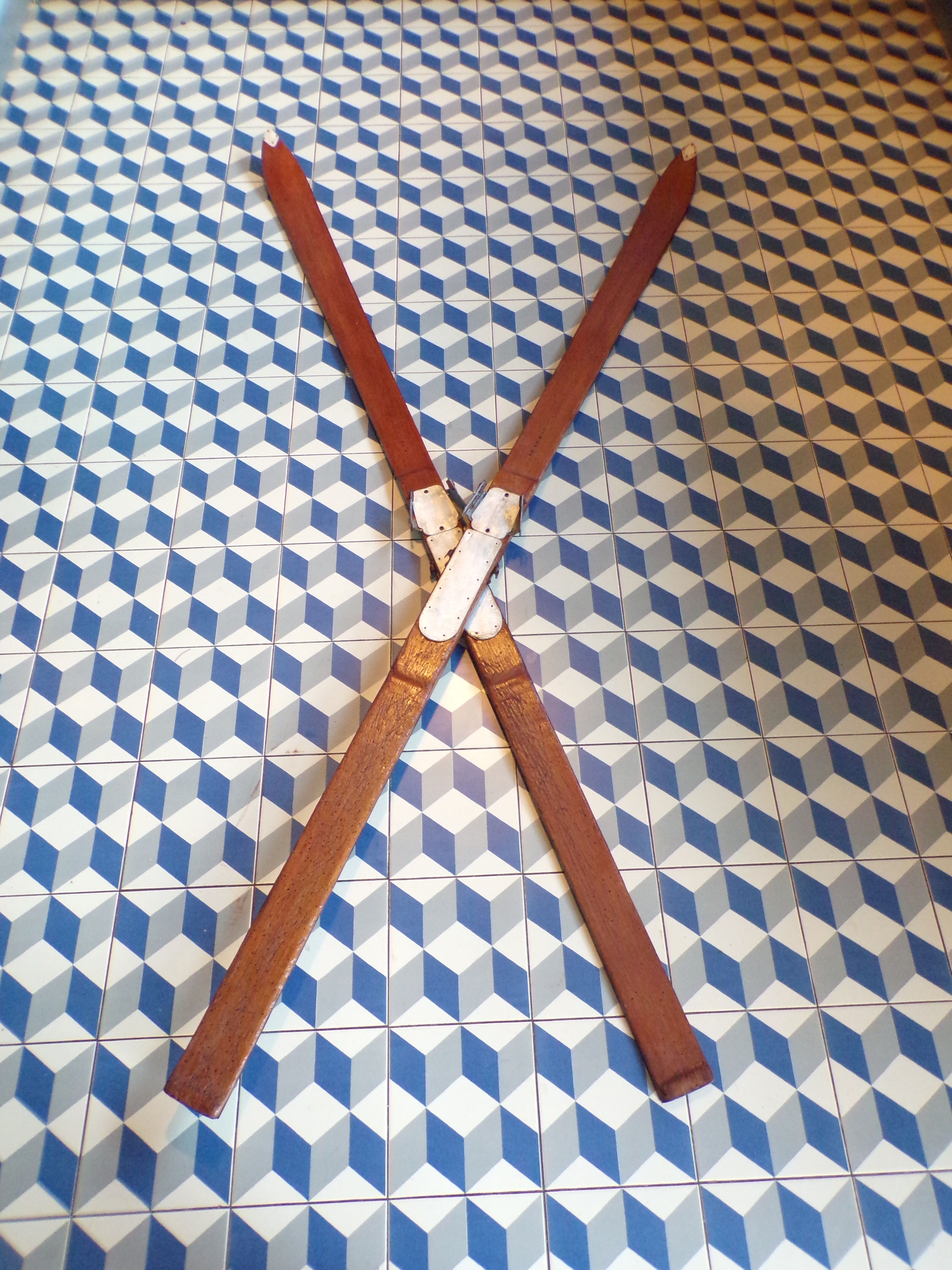 Pair of vintage wooden skis 192 cm