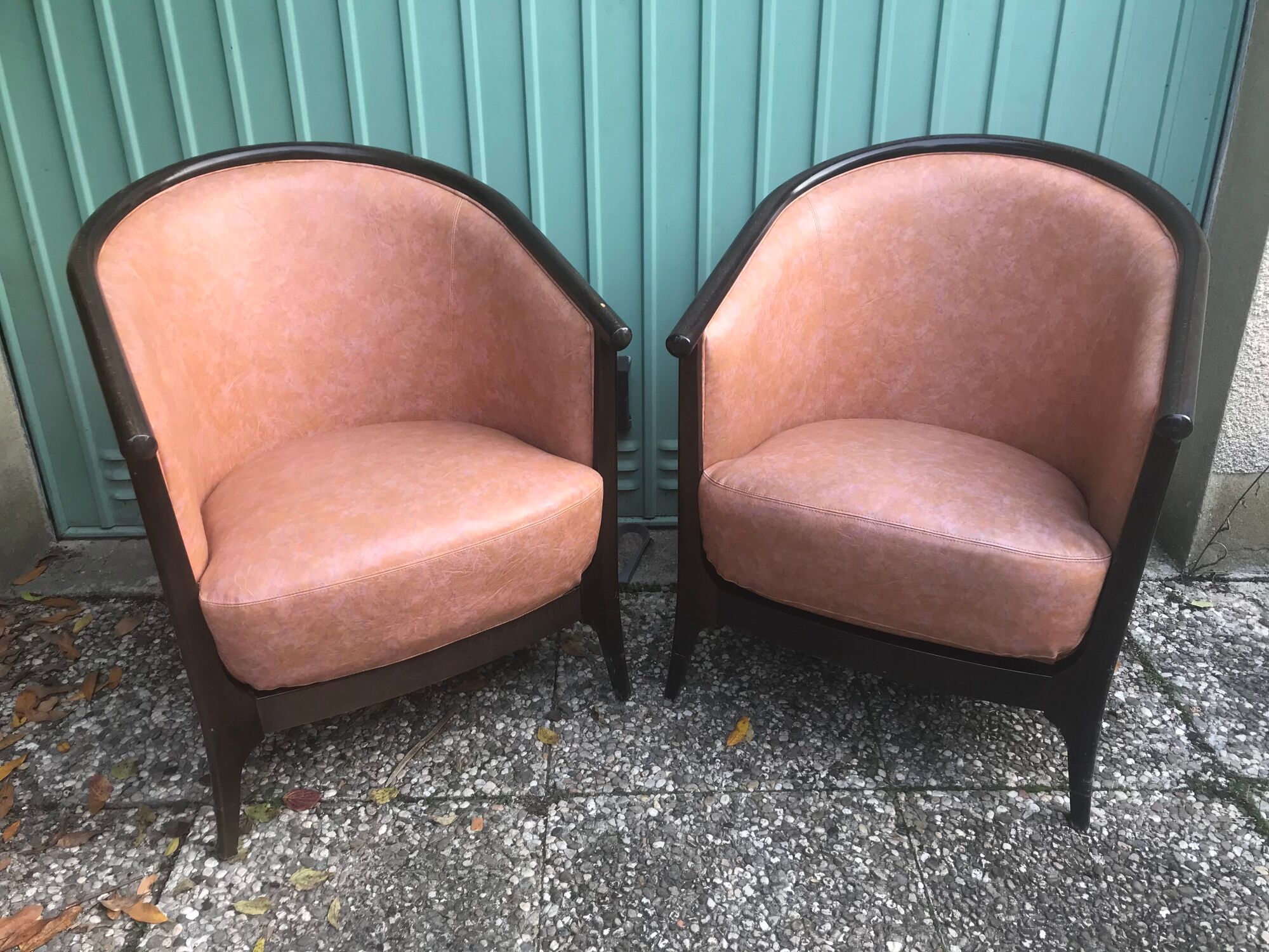 Lot of 2 armchairs and a sofa from Baumann in black wood and marble rose leather