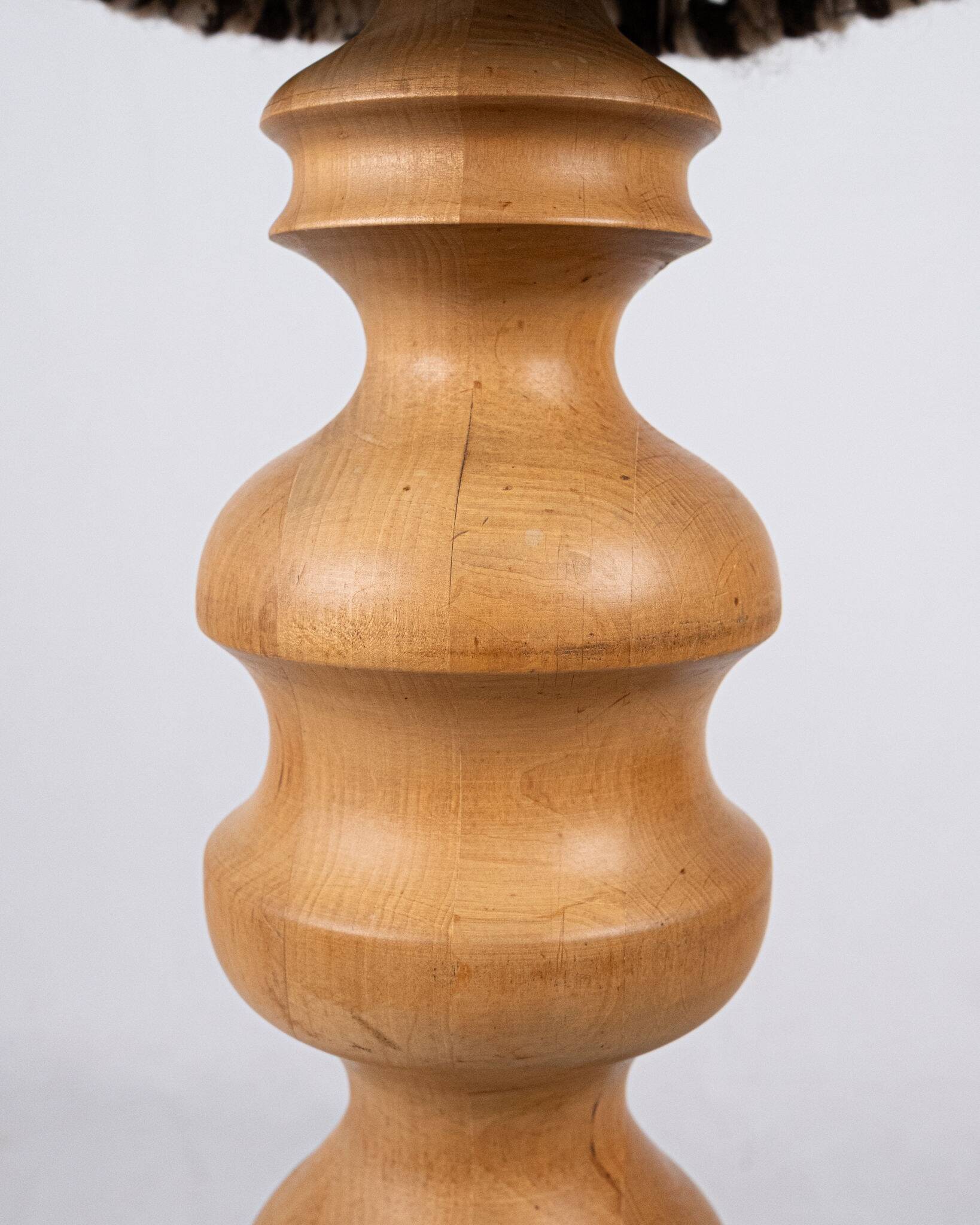 Large oak and wool lamp, French work from the 1960s.