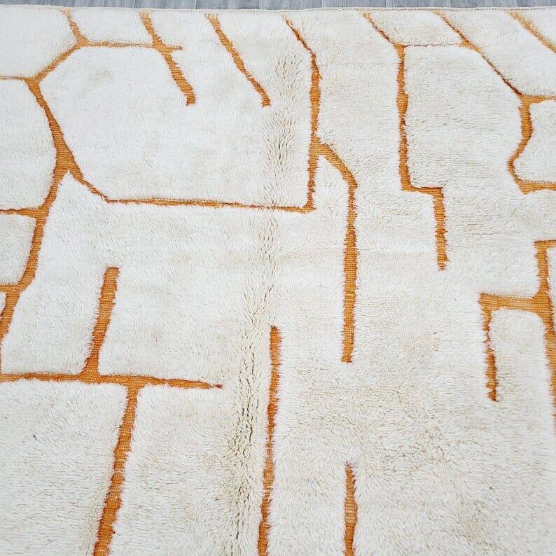 Handwoven natural wool rug, size 1.4/2.6 m.