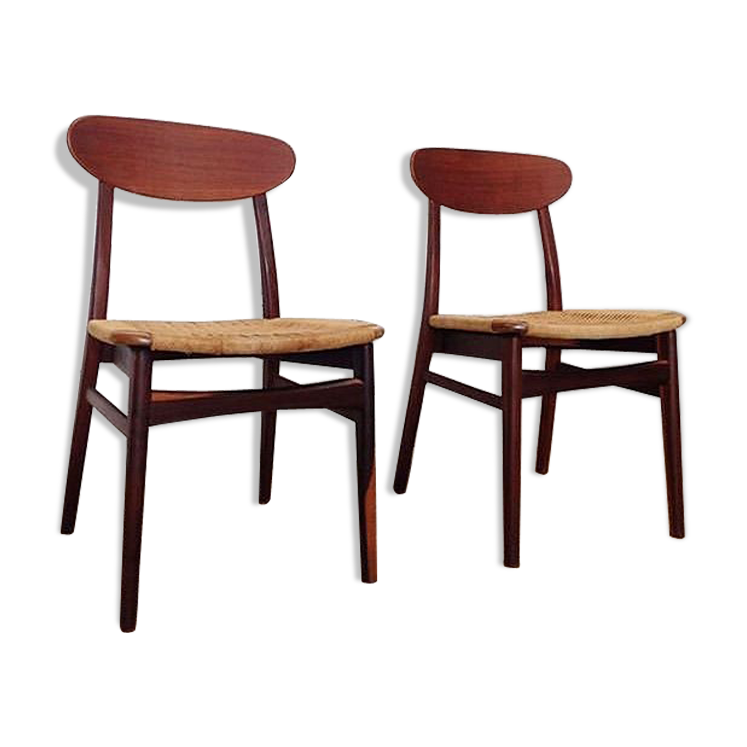 Pair of danish chairs in teak and braided rope