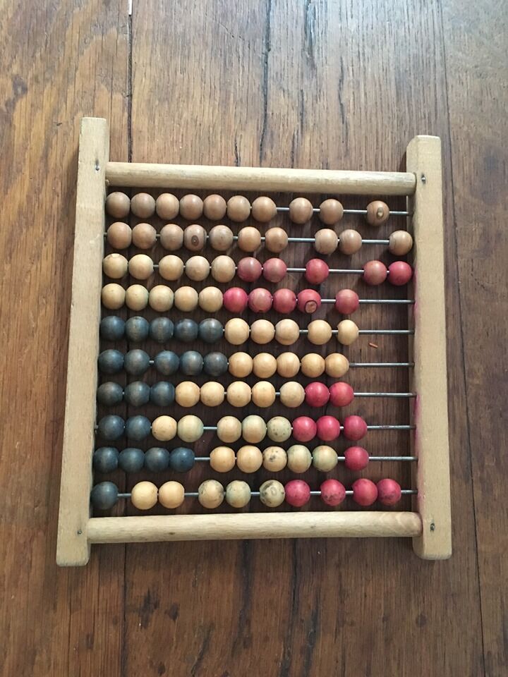 Old wooden schoolboy's boulier