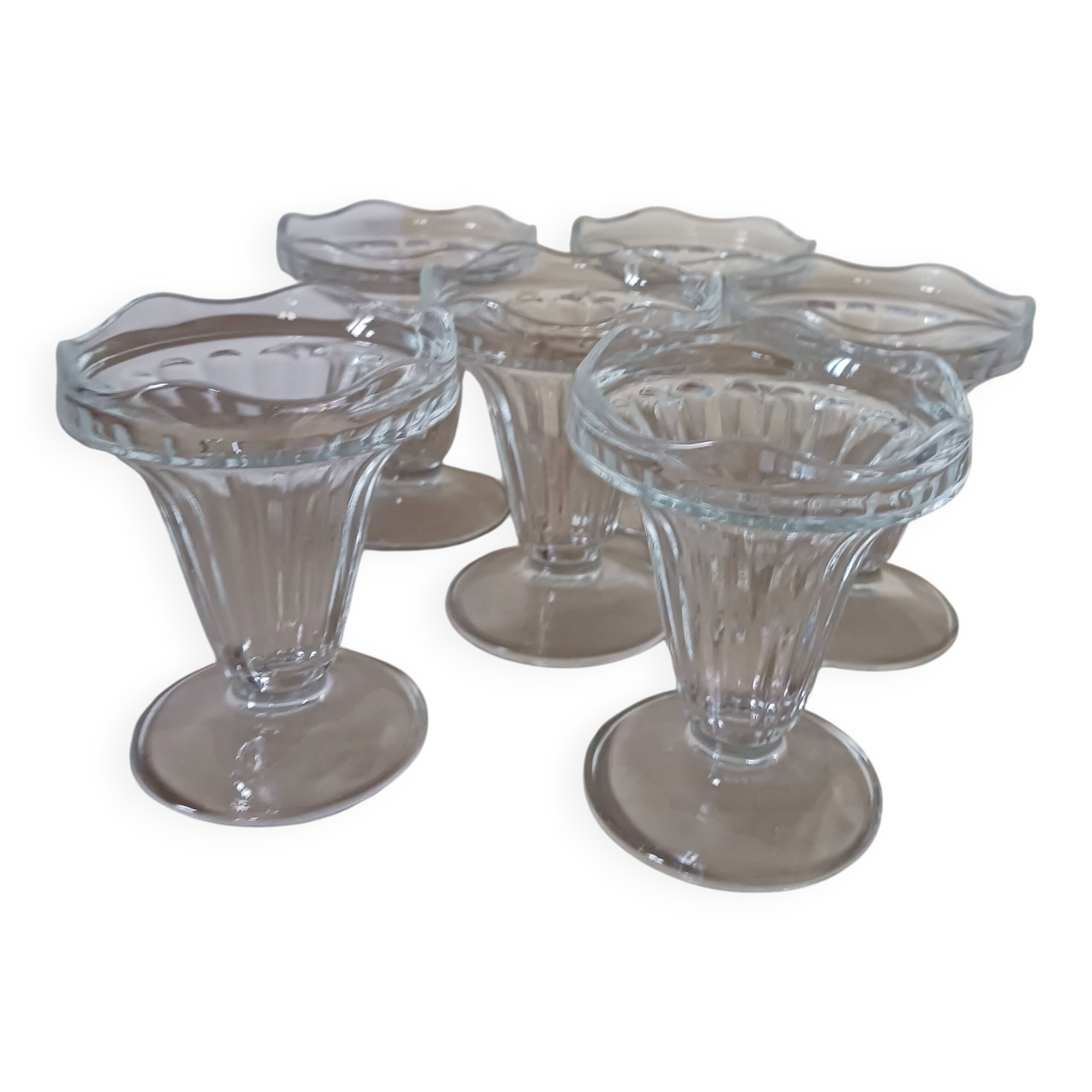 Vintage ice cream bowls.