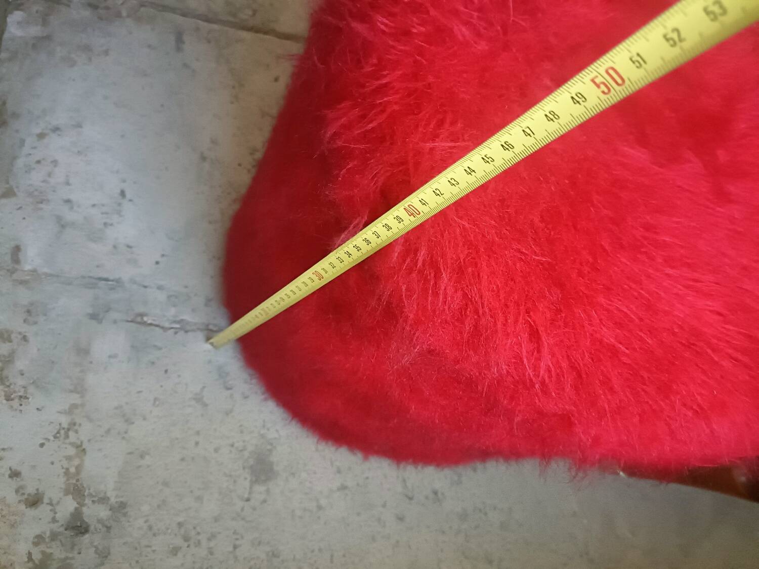 Vintage faux fur pouf