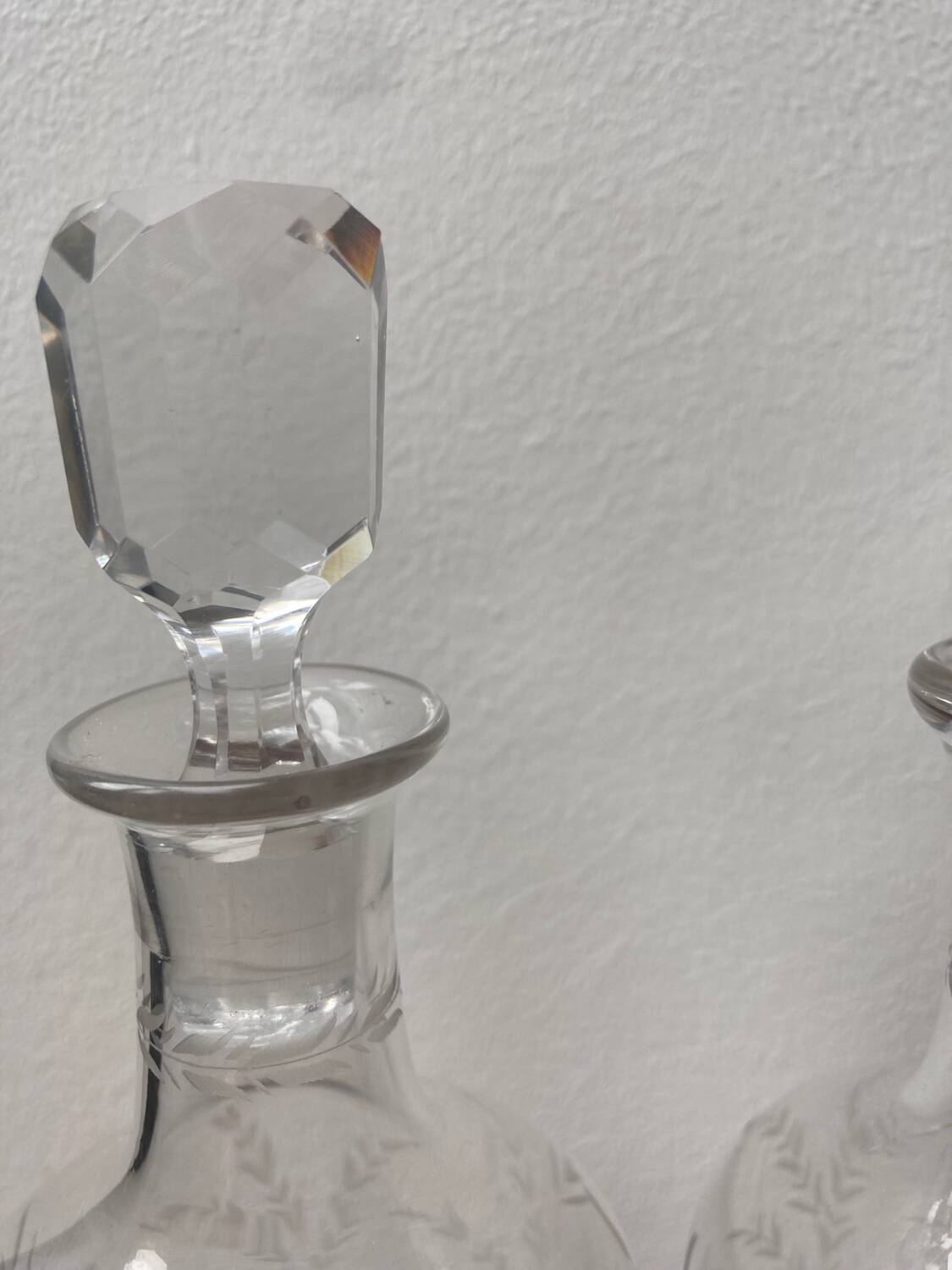 Paire de carafes gravées Napoleon III