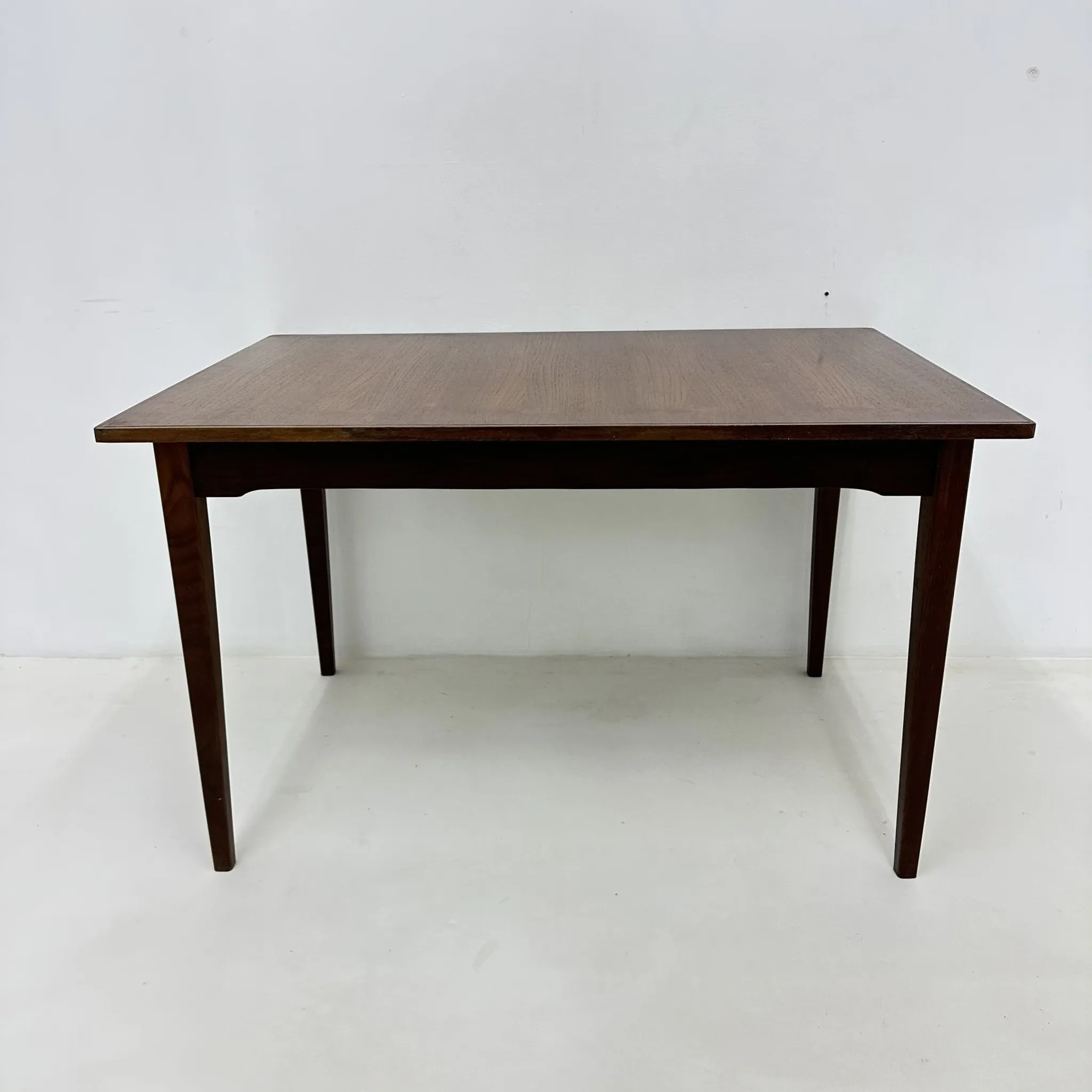 Table à manger extensible en teck, années 1960