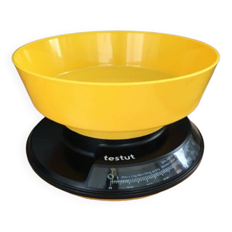 Household scale from the German brand Testut (1970s)