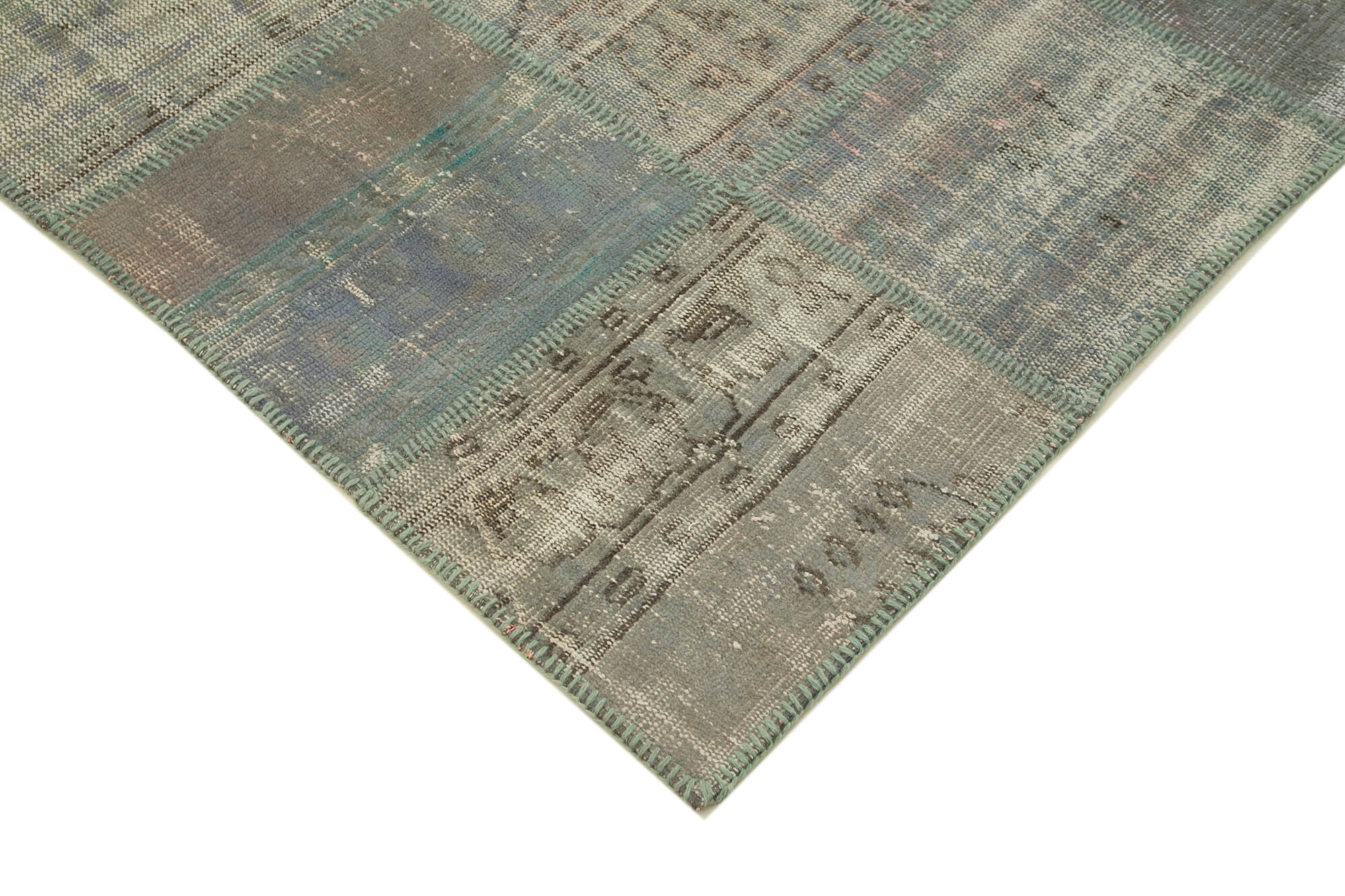Hand-knotted anatolian contemporary 196 cm x 301 cm grey patchwork carpet