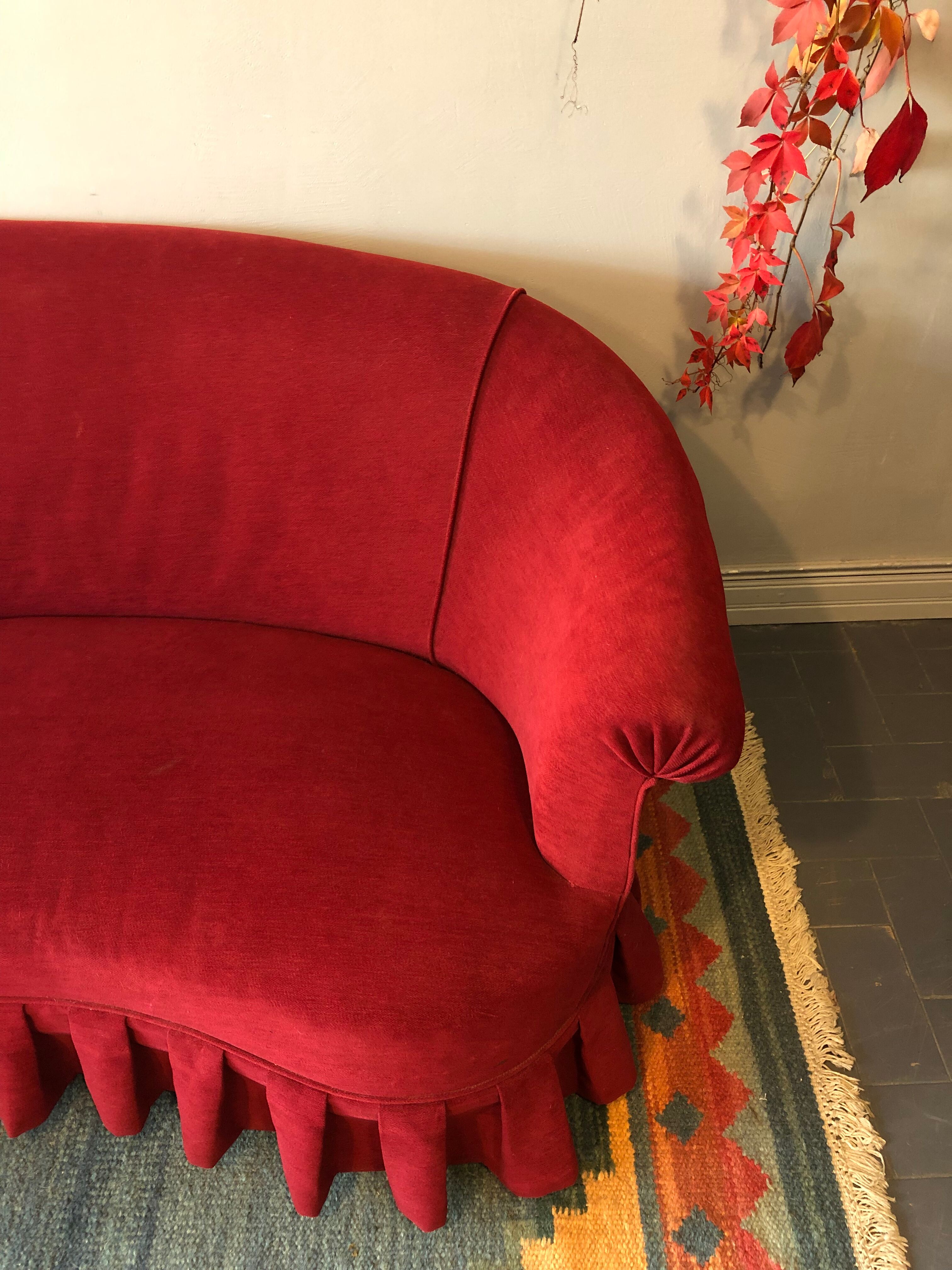 Napoleon III period toad sofa