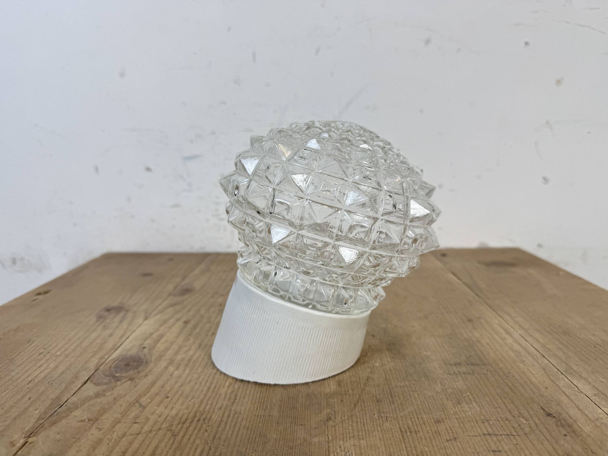 Vintage White Porcelain Wall Light, 1970s