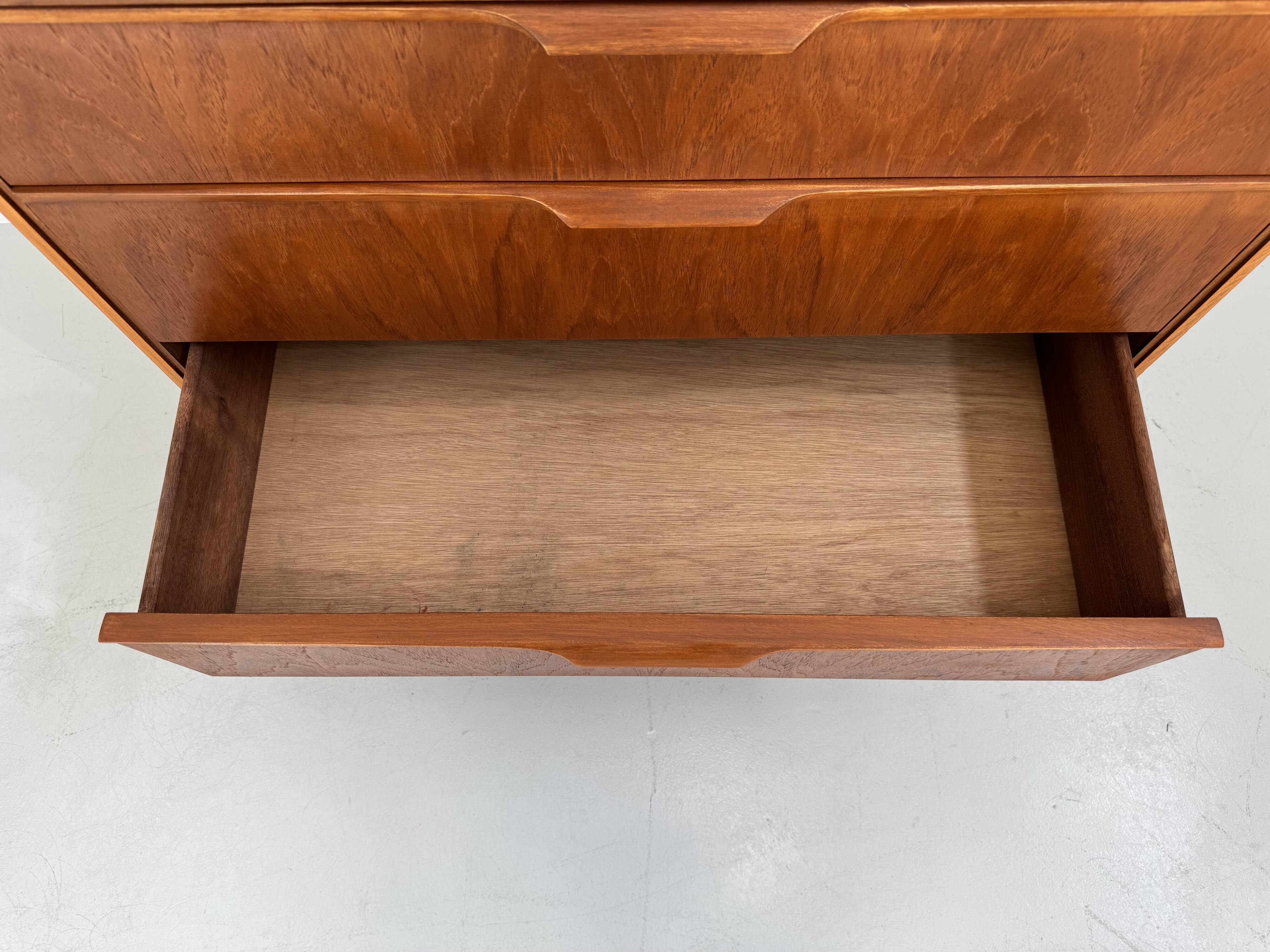 Vintage chest of drawers from Austinsuite, designed by Frank Guille, 1960s.