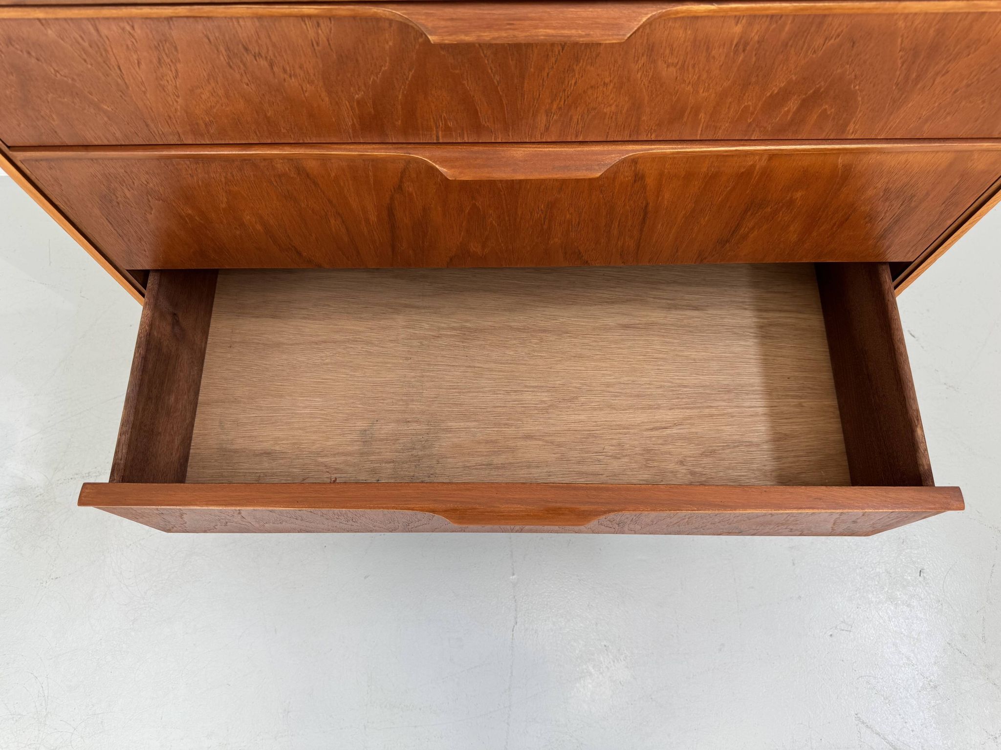 Vintage chest of drawers from Austinsuite, designed by Frank Guille, 1960s.