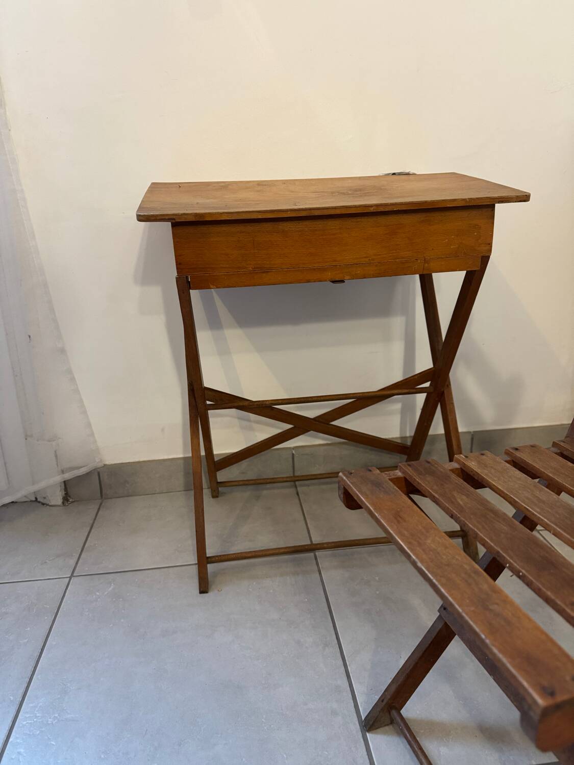 Bureau et chaise pliable enfant vintage