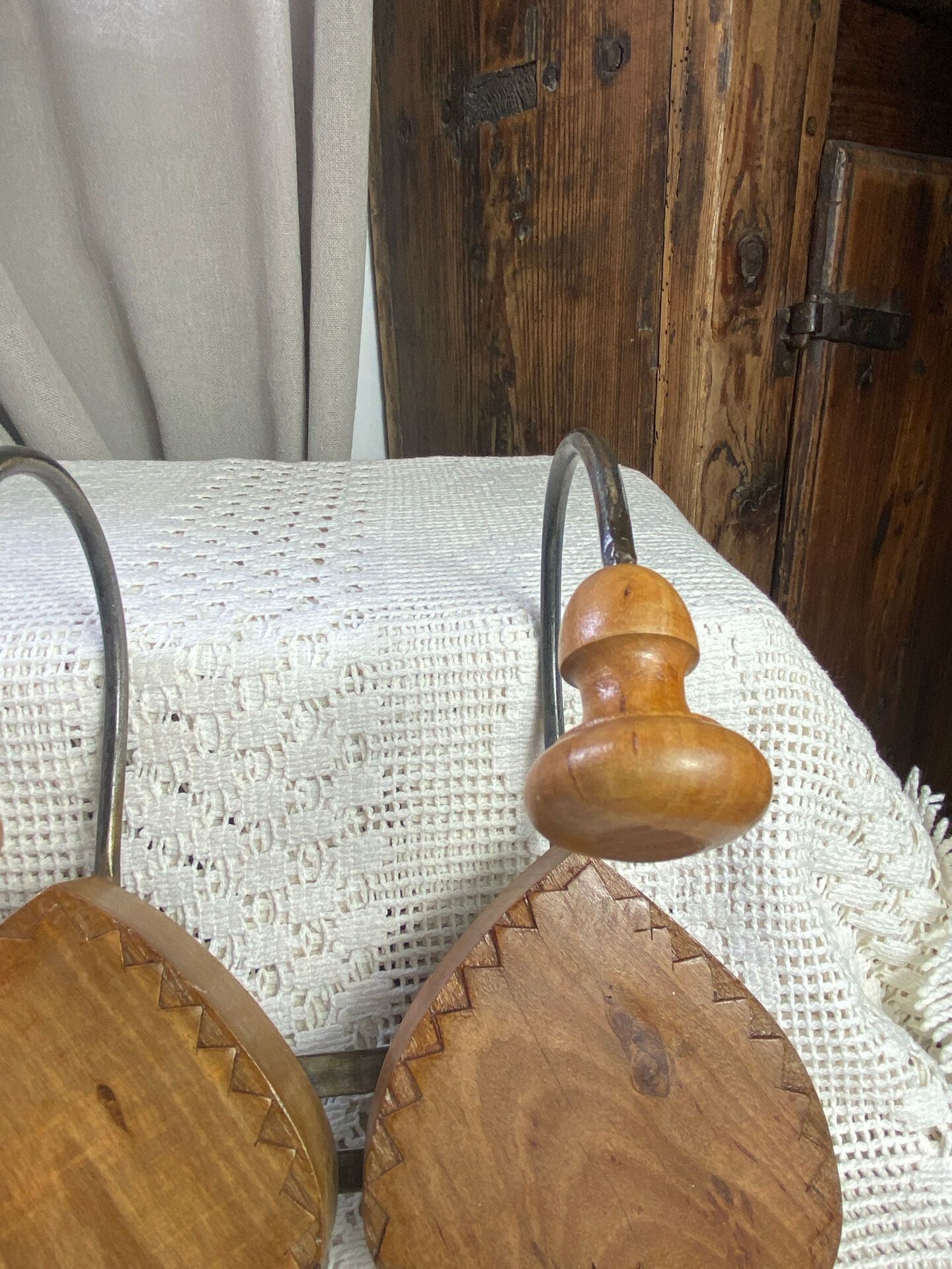 Wall-mounted coat rack, wooden hearts