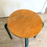 Wooden stool with metal tubes