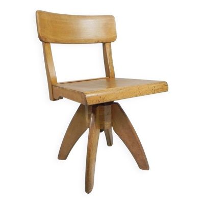 Chaise haute, chaise pivotante et chaise d'écolier en bois, années 1950