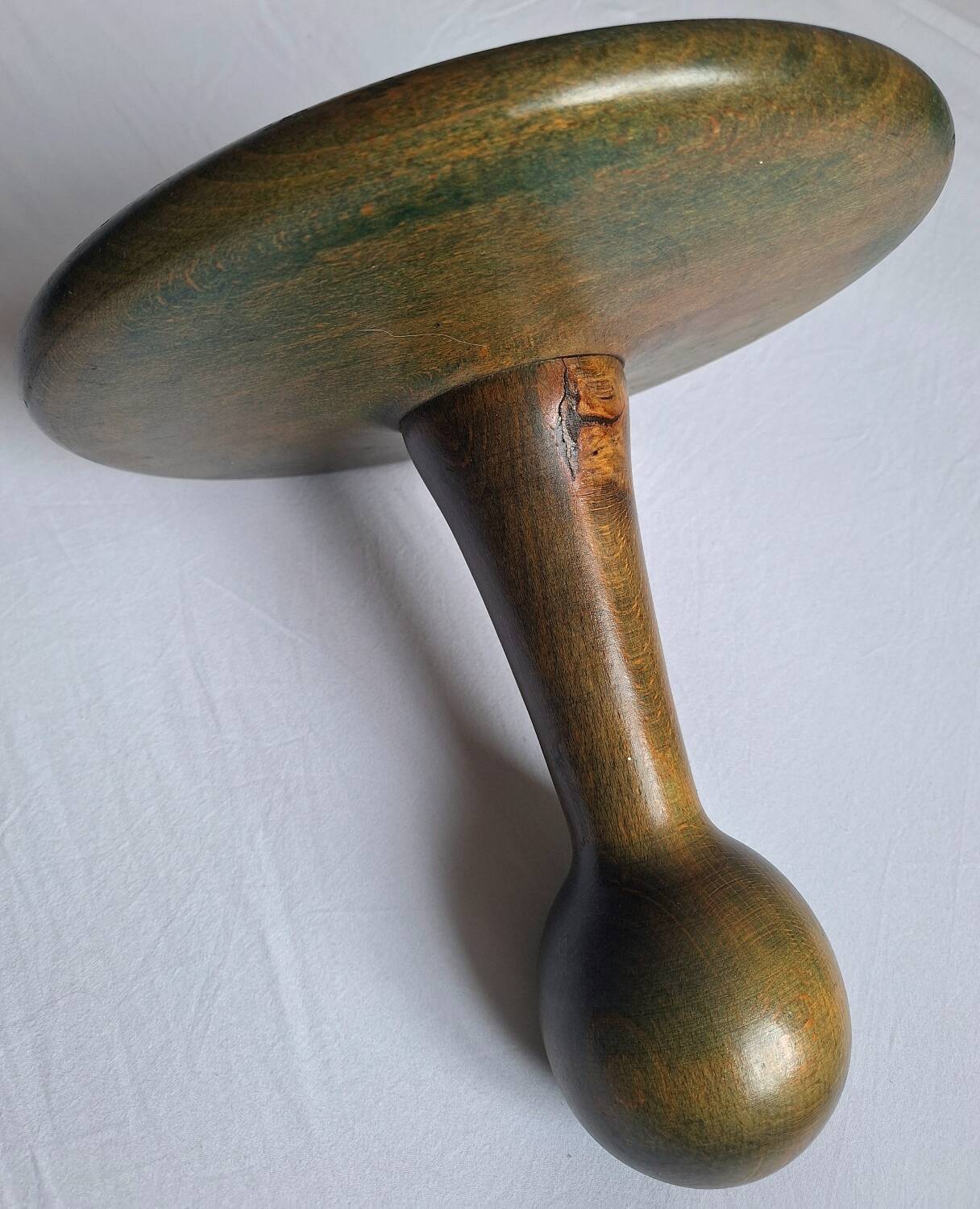 Tabouret dynamique vintage