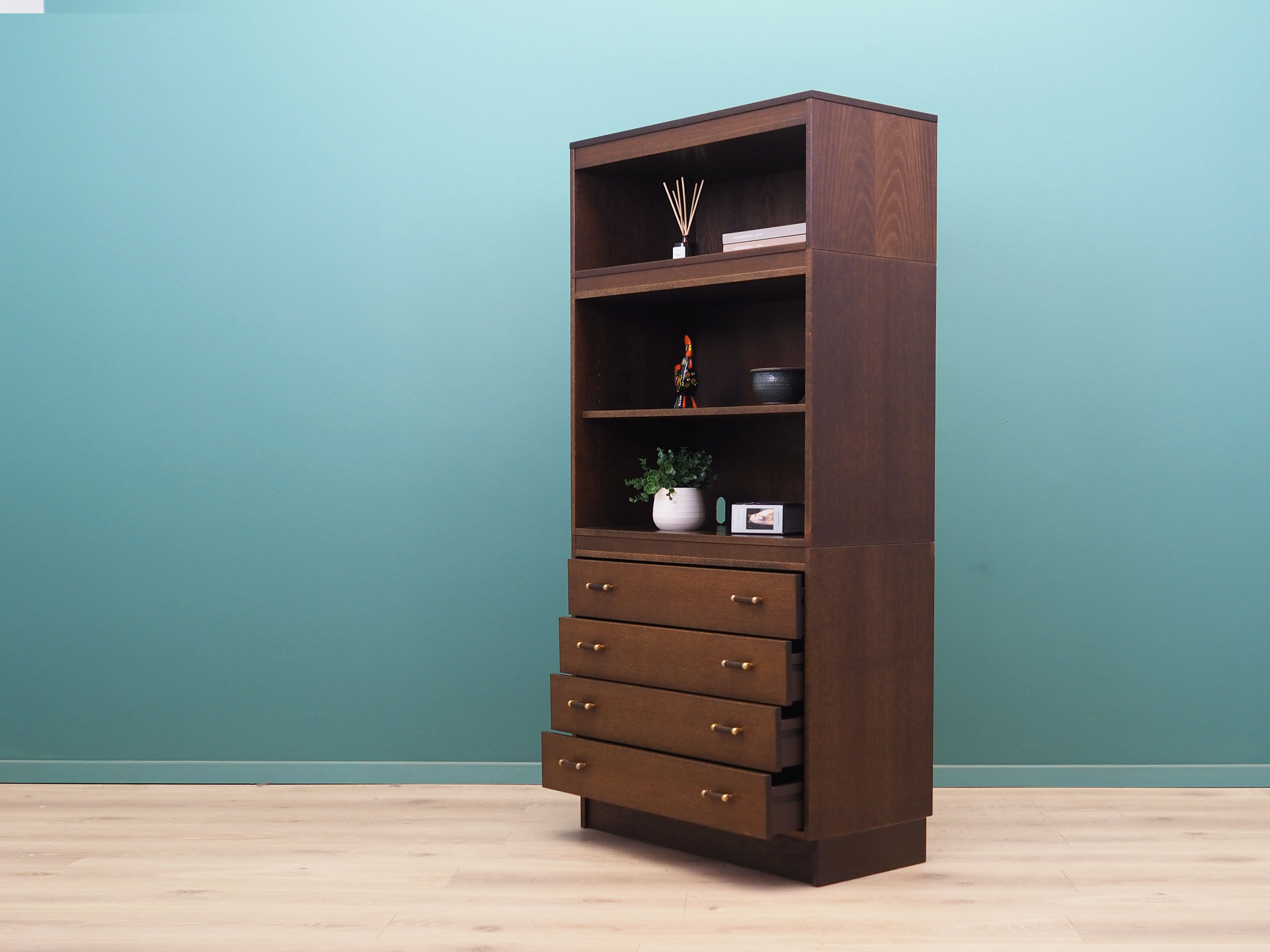 Oak bookcase, Danish design, 1970s, production: Denmark