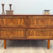 Meuble bas scandinave en palissandre de Rio