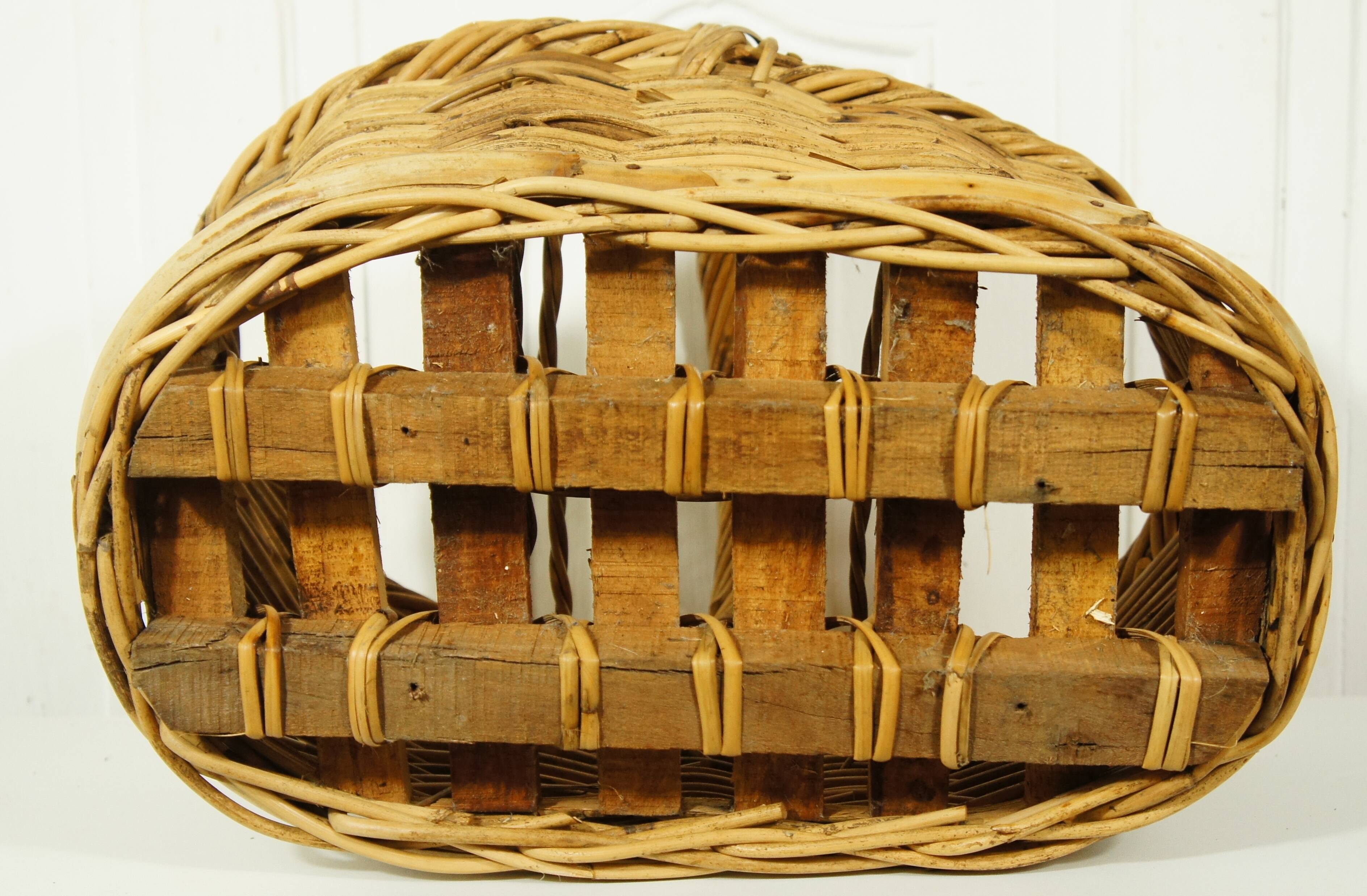 Rattan & bamboo bottle basket