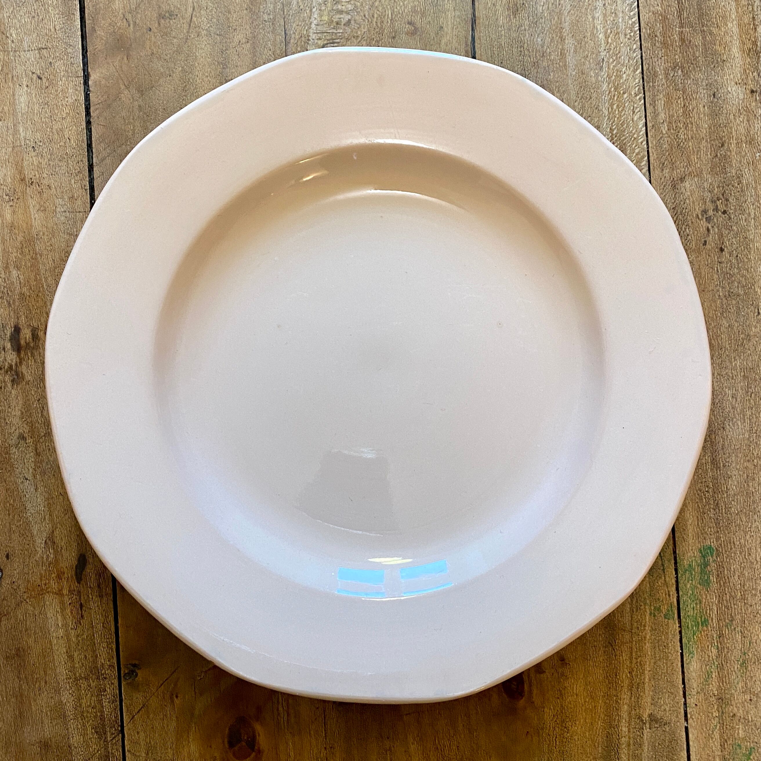 Pink vintage round dish from the digoin manufacture