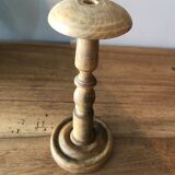 Old hat holder