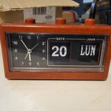 Vintage flip flap alarm clock