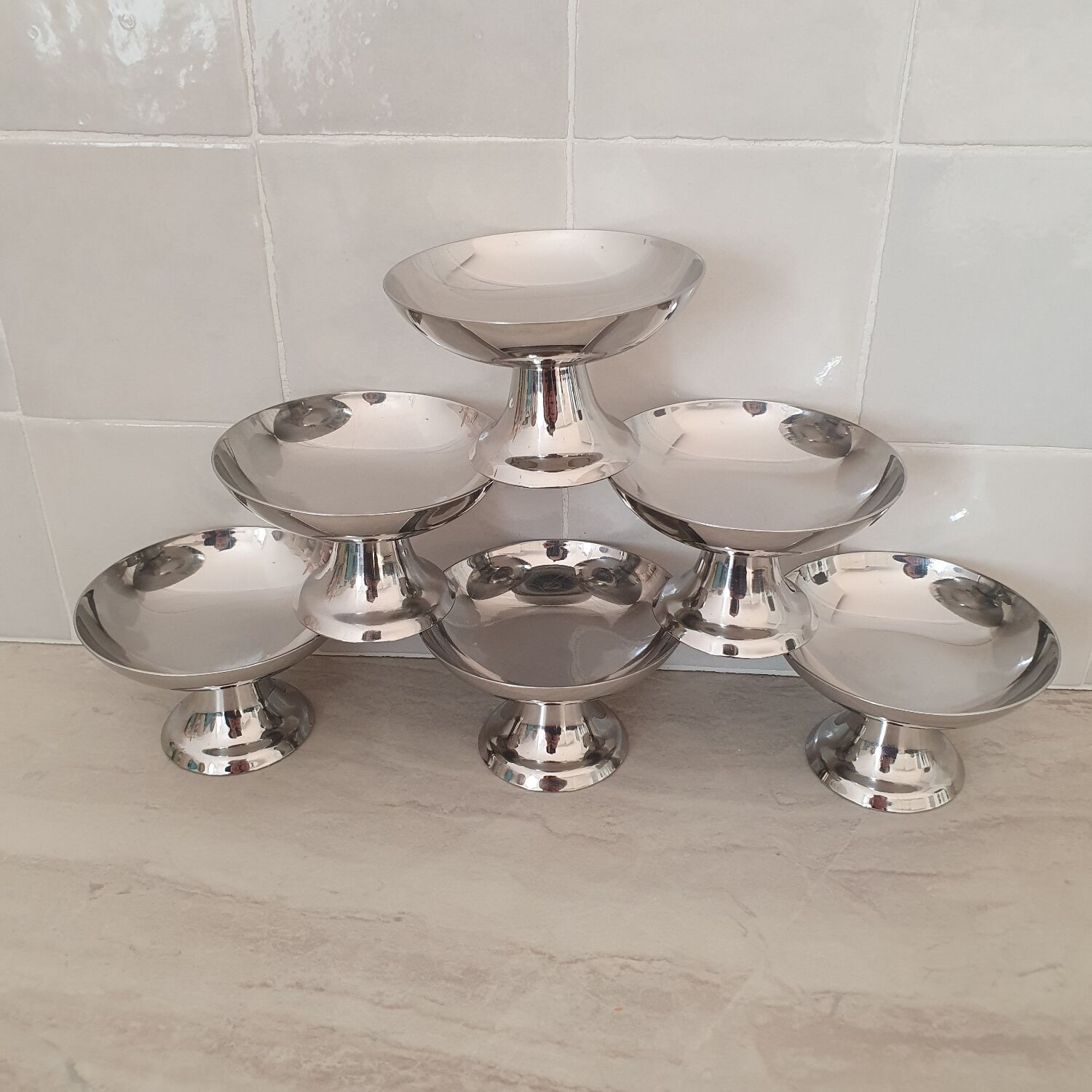 6 stainless steel 18/10 dessert bowls
