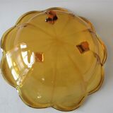 Cut/saladier tripod in the shape of amber-coloured flower