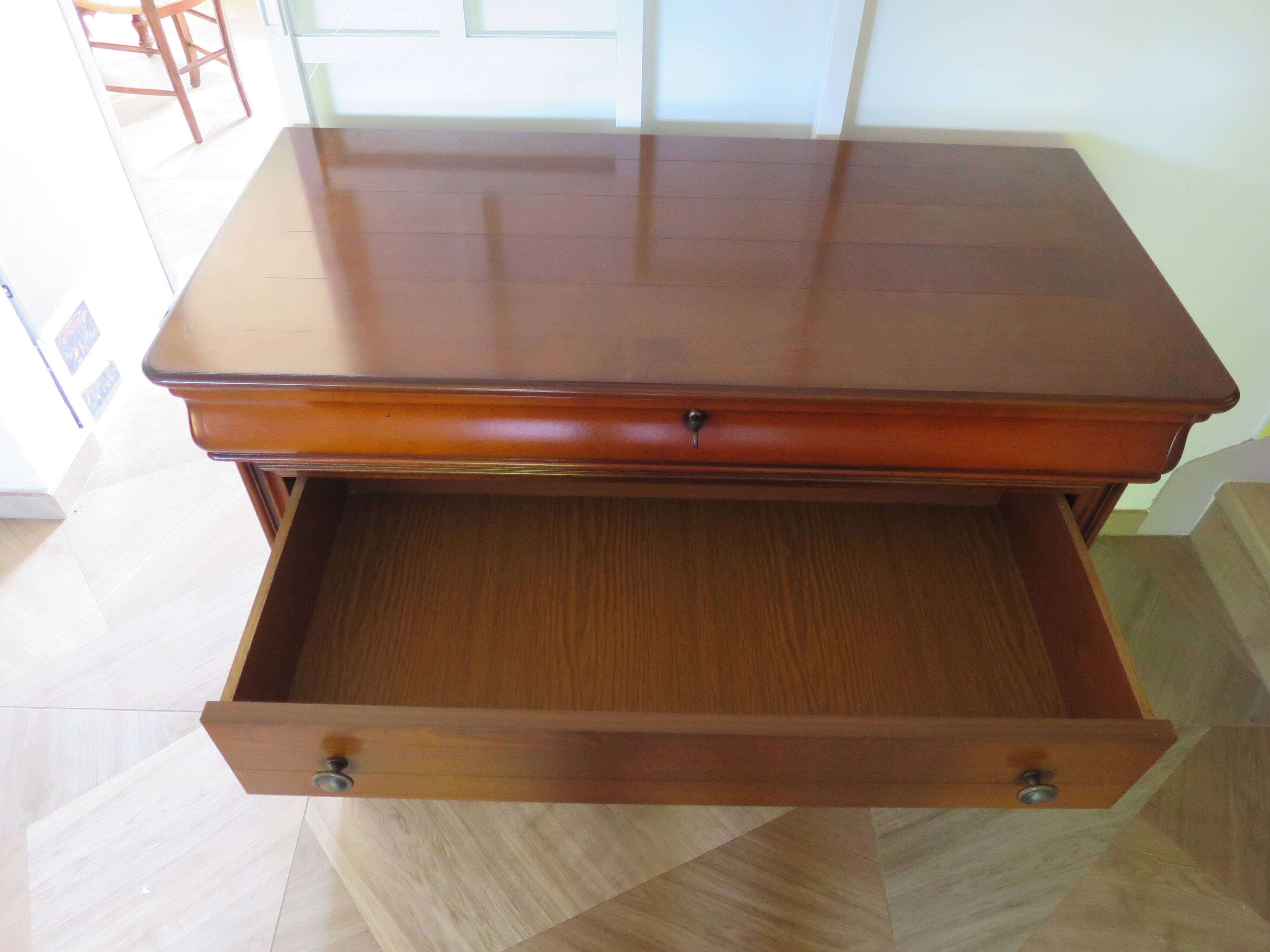 Louis Philippe chest of drawers with ogee - 4 drawers - 1 lock - cherry wood - 1980s