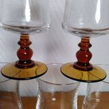 6 verres à pied ambrés