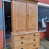 Victorian period linen cupboard