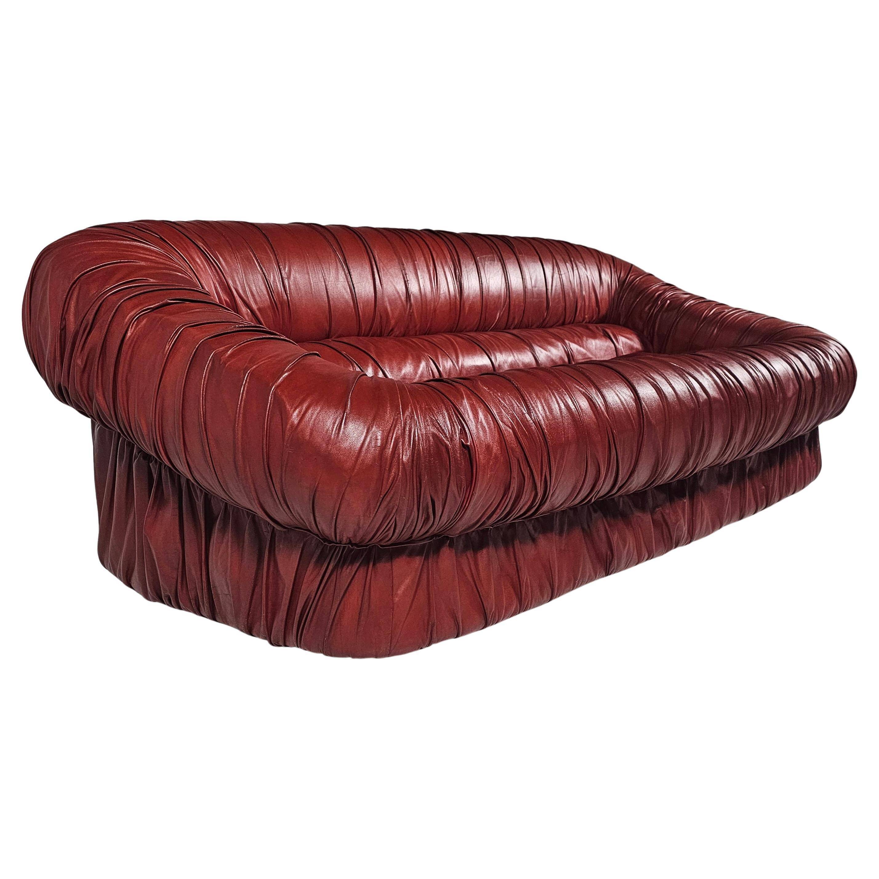 "Bordeaux 'Piumino' canapé by De Pas, D'Urbino and Lomazzi for Dall'Oca, 1970"