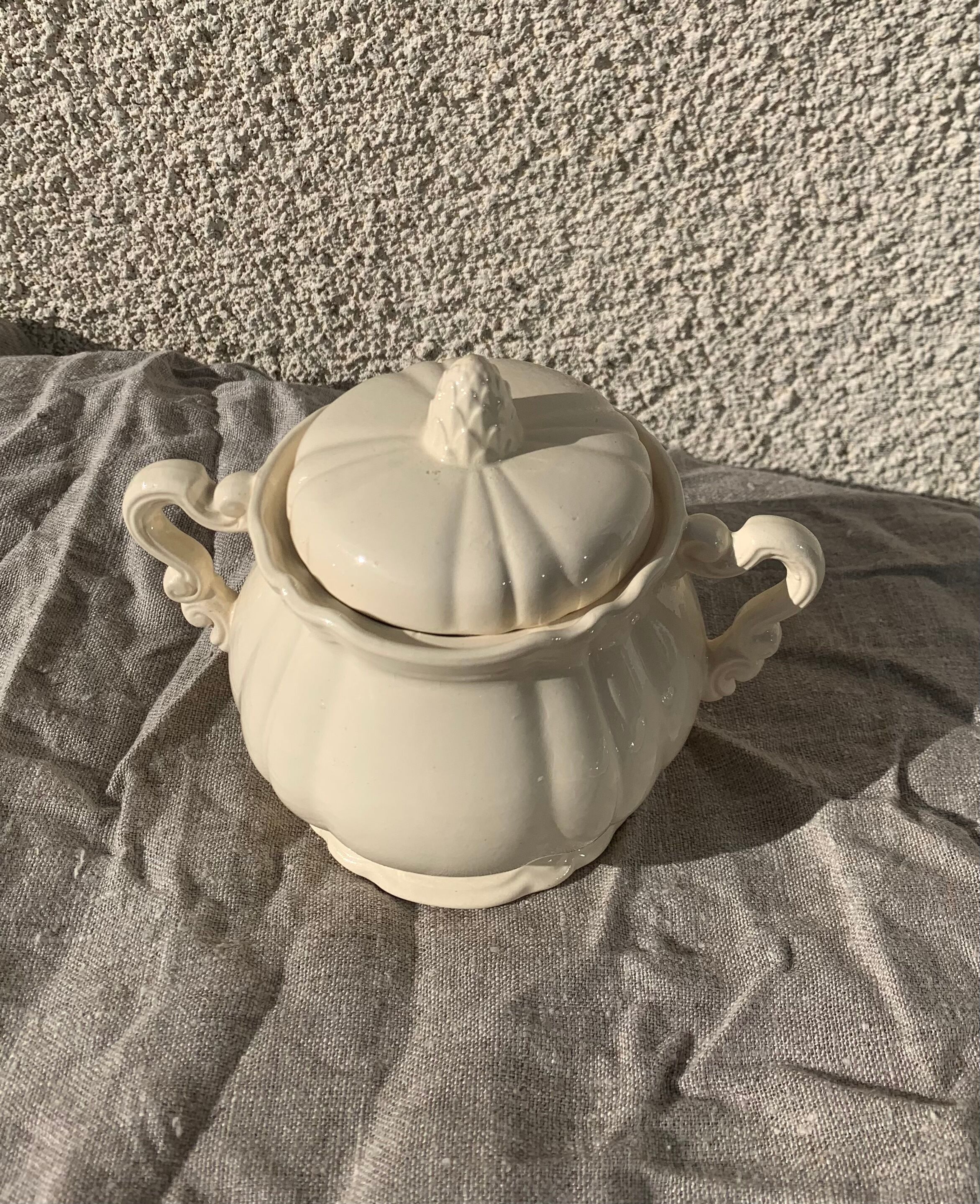 Digoin sarreguemines earthenware tea set consisting of 15 pieces antique cream