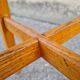 Tabouret pieds compas