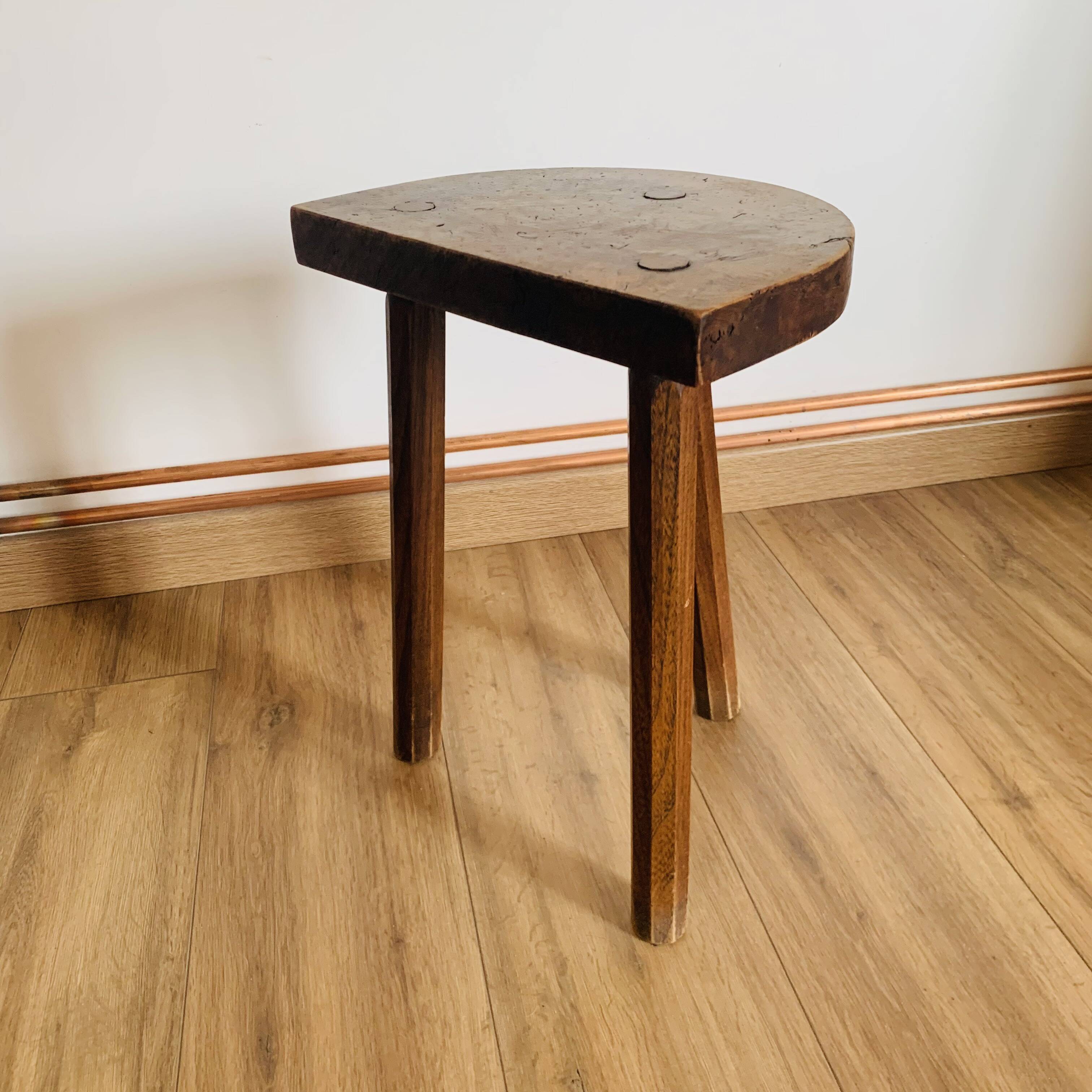Tripod stool