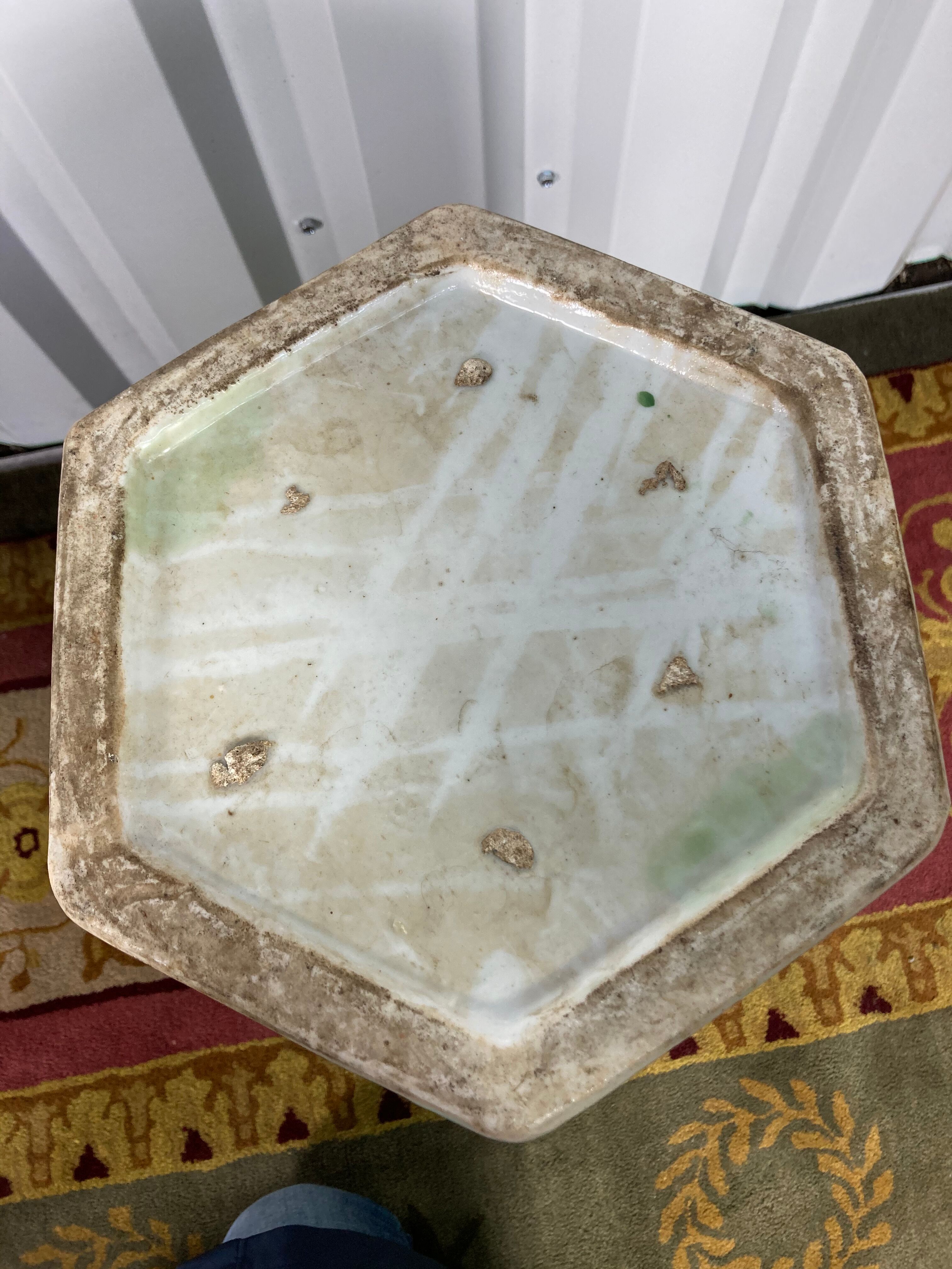 Chinese umbrella holder