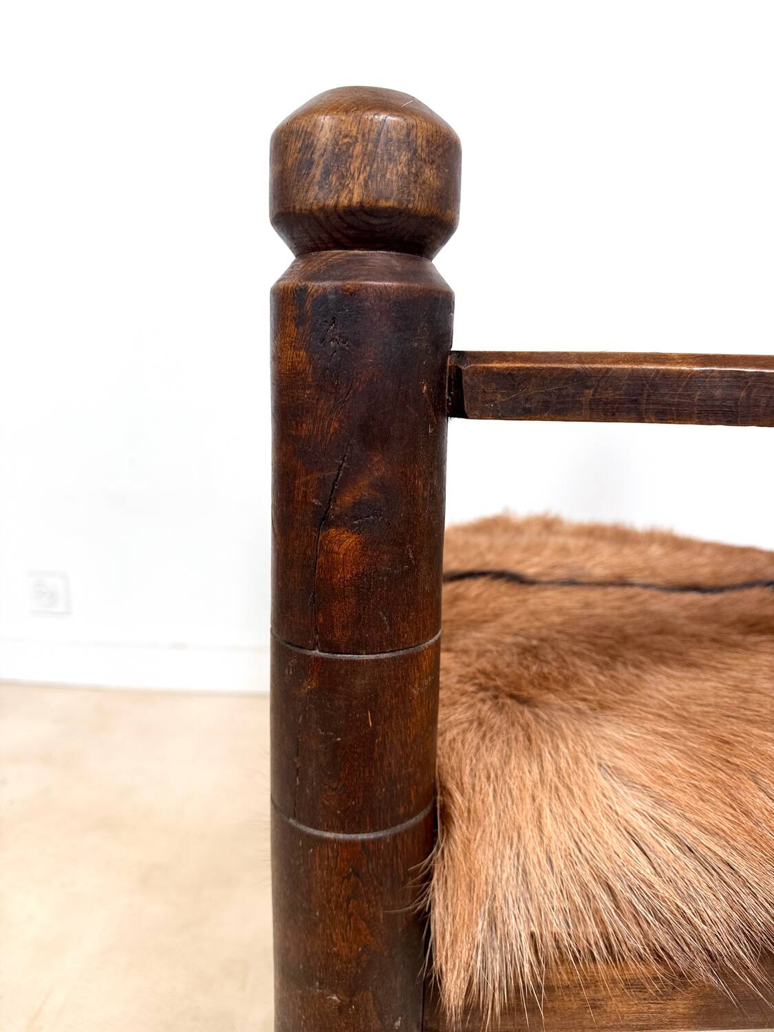 Fauteuil brutaliste dans le goût de Charles Dudouyt