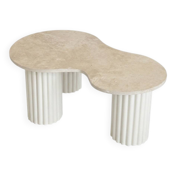 Table basse "poire" travertin et bois cannelé | chêne blanc | 3 pieds