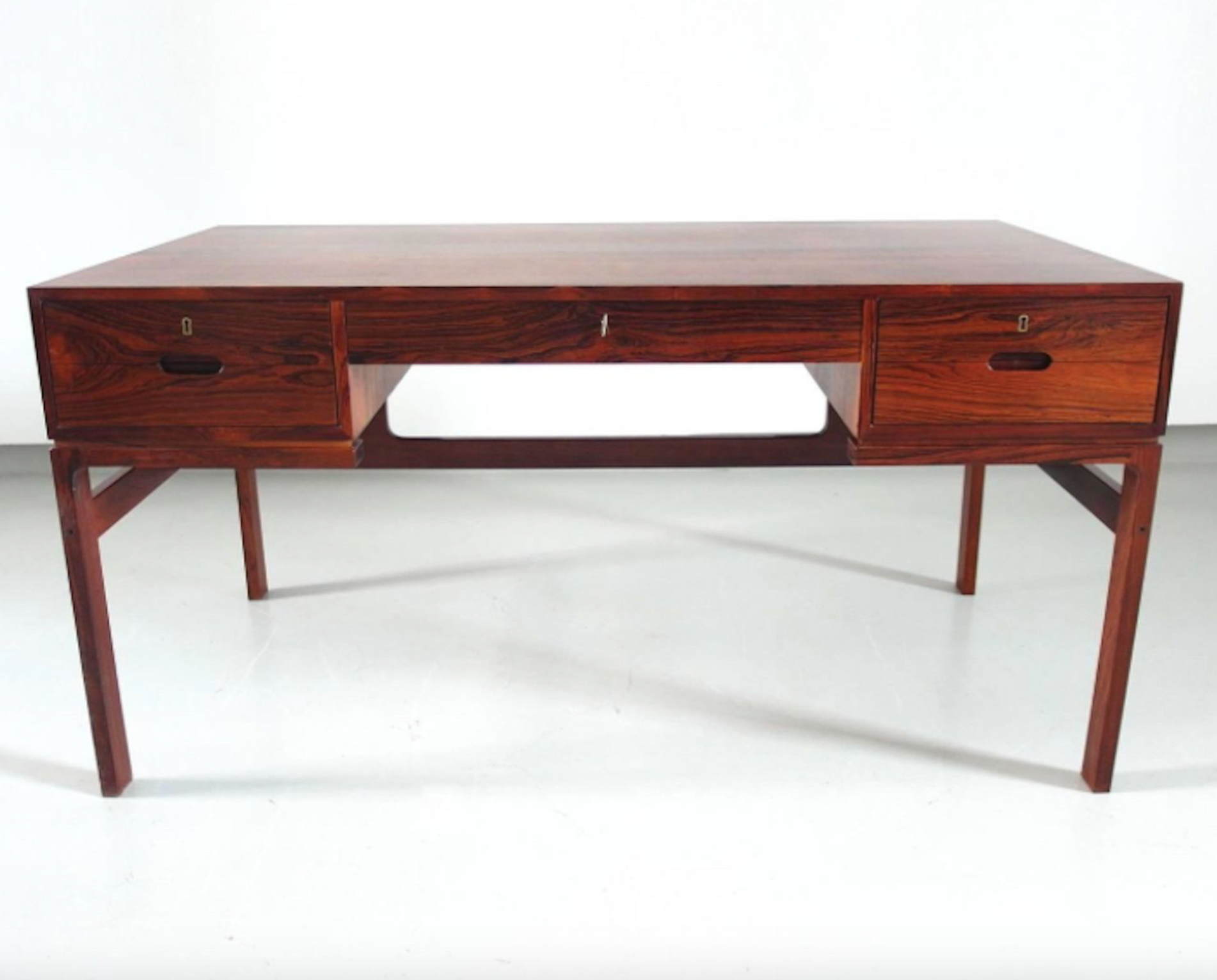 Mid-Century Danish Rio Model Jakaranda Rosewood Desk by Arne Wahl Iversen for Vinde, 1960s